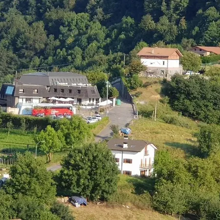 Abaraxka Hostel Disfruta La Via Verde Del Urola Hasta La Playa - Naturaleza Montanas Y Riqueza Cultural-2